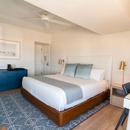 Newport Beach Hotel Bagian luar foto