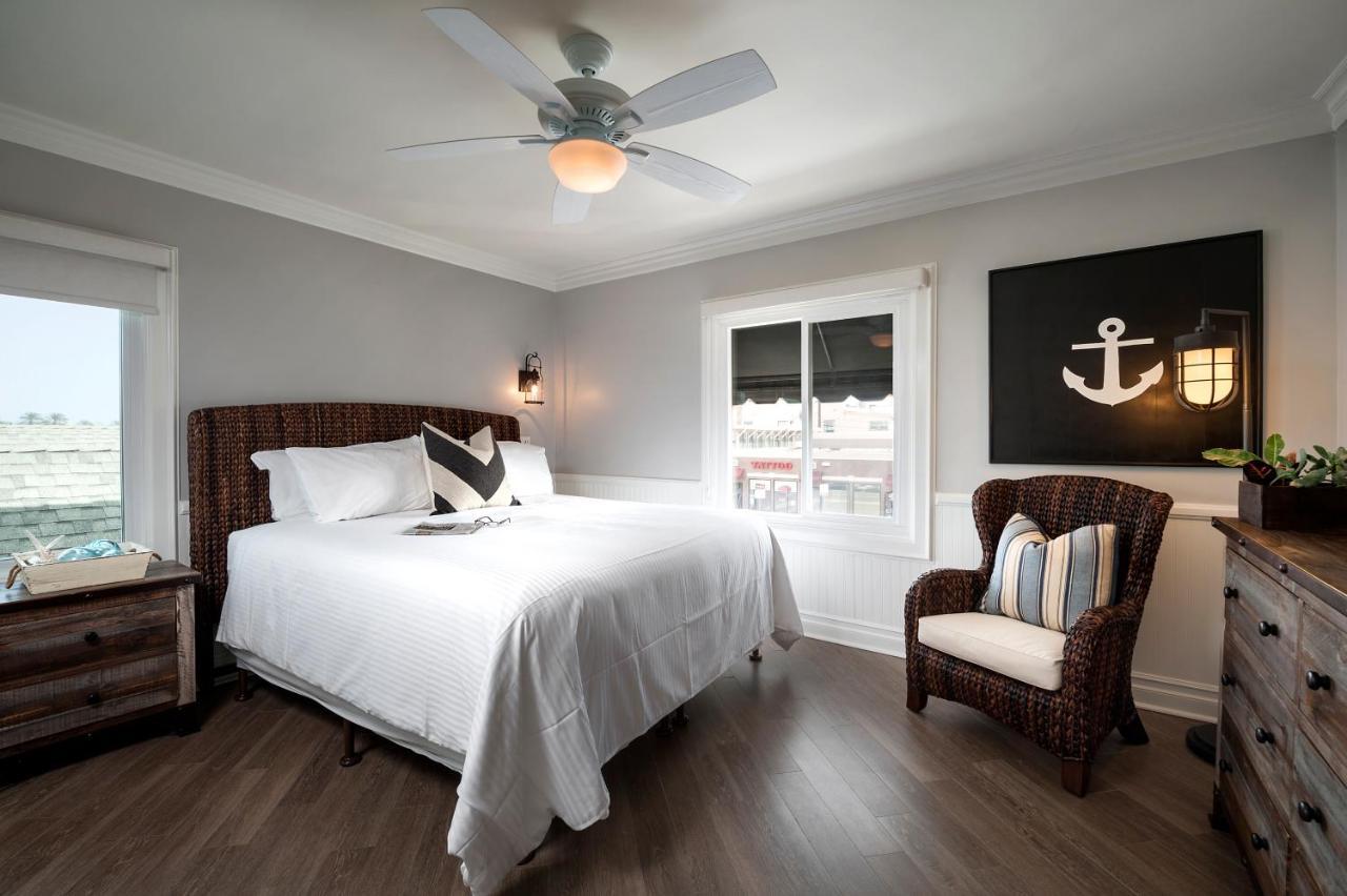 Newport Beach Hotel Bagian luar foto